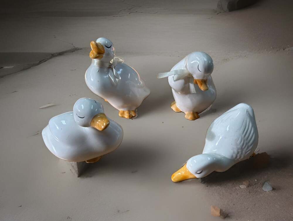 Vtg Berco Country Goose Ceramic Shelf Sitters Sleepy Geese Family Set Of 4 G2